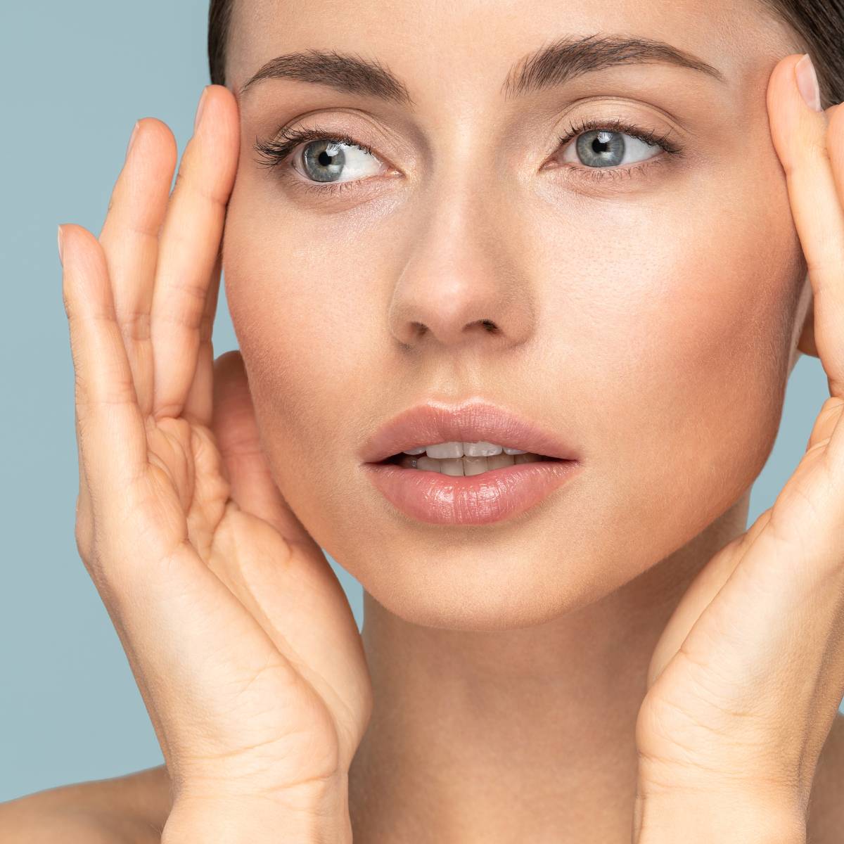 ГРИЖА ЗА ЛИЦЕТО „БЛЯСЪК“